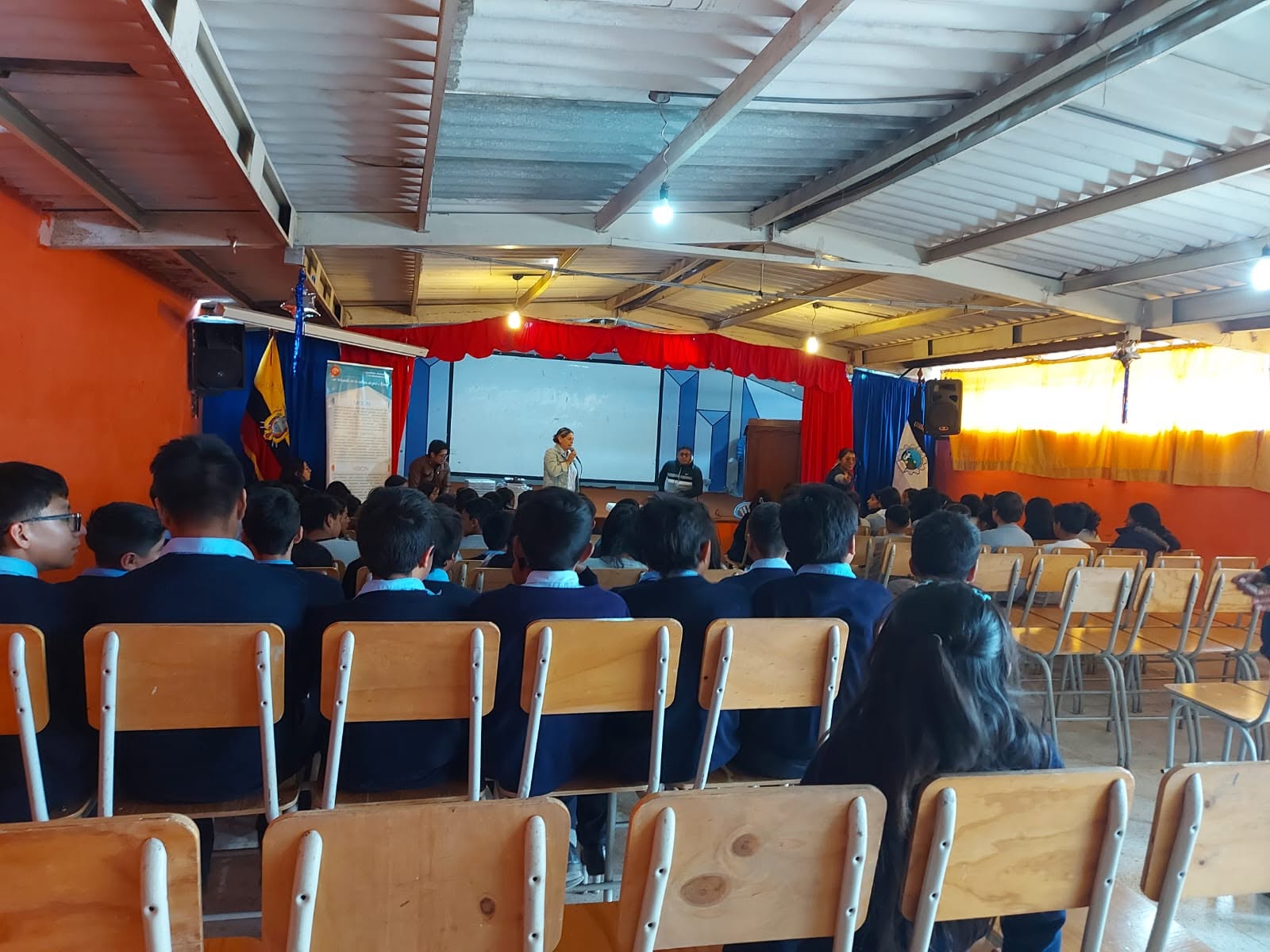 El Consejo Cantonal de Protección de Derechos de Alausí, realizó la sensibilización sobre prevención de embarazos en adolescentes y servicios de salud amigables.