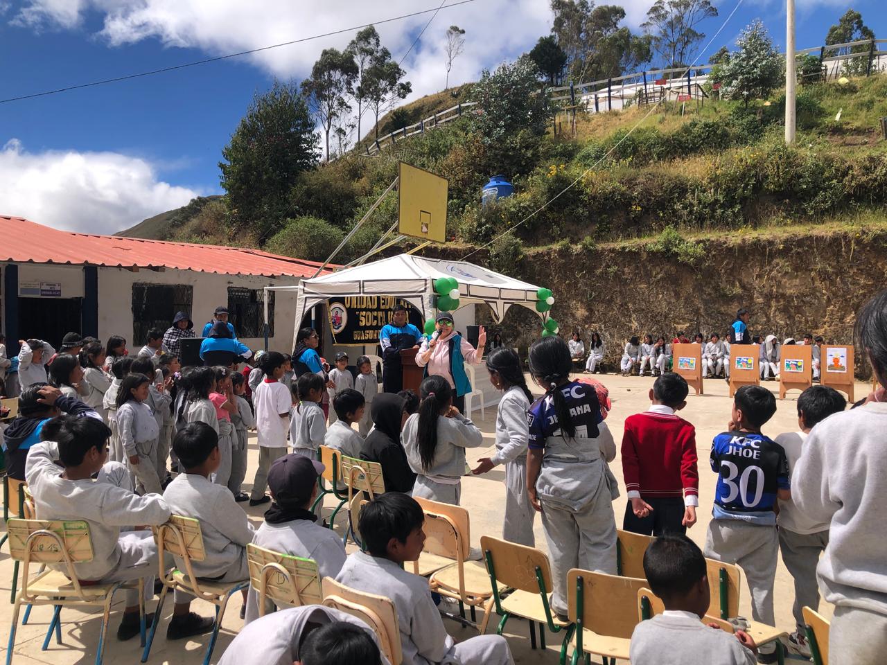 Consejo Cantonal de Protección de Derechos de Alausí, celebró el Día de la Niñez en la comunidad de Shuid 